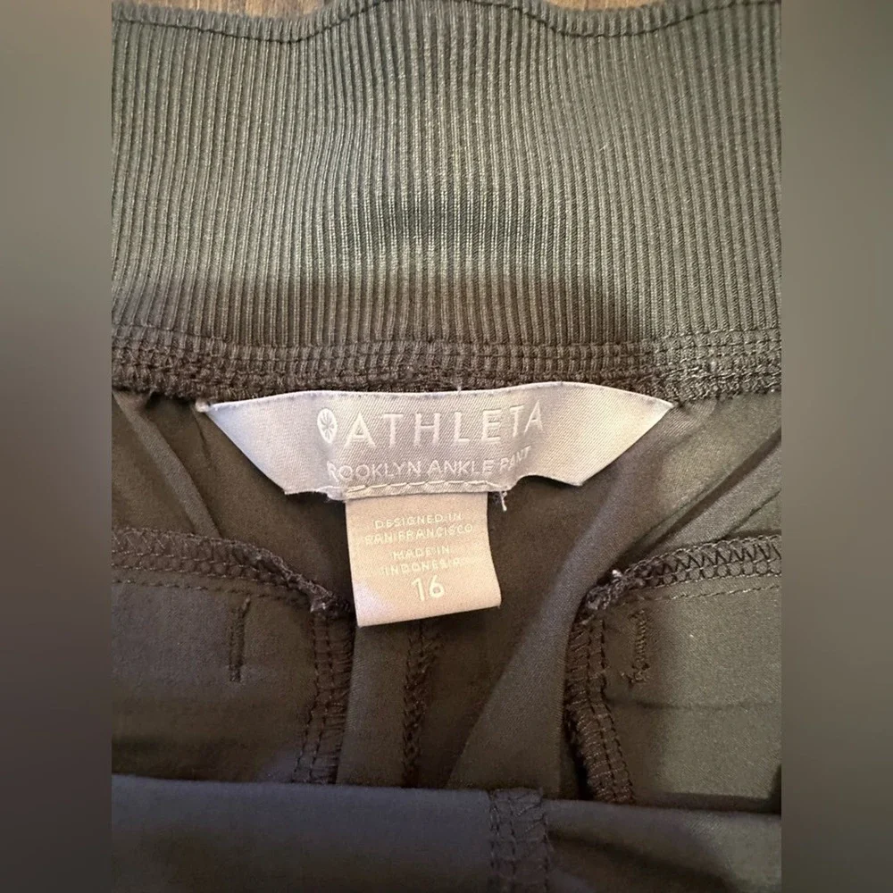 Athleta cropped brooklyn